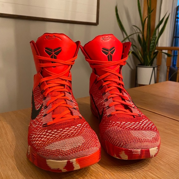 Nike Kobe 9 Elite “Christmas” - Size 11.5 US NO BOX (Lightly Used/Like New) - Picture 2 of 7